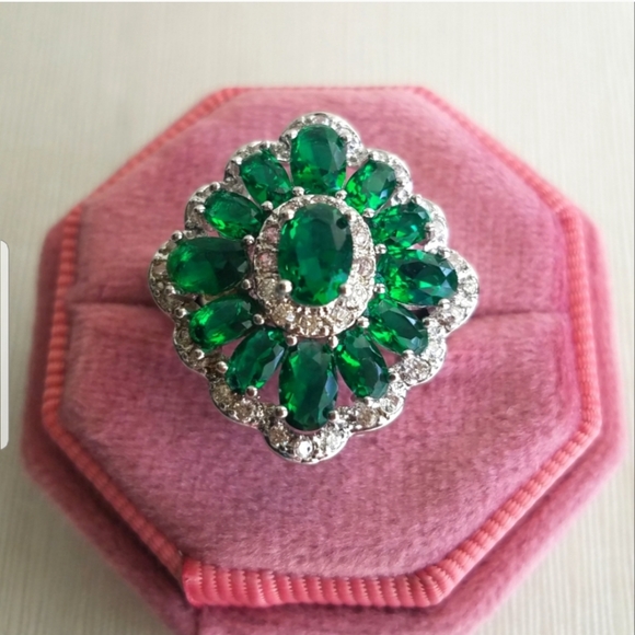Swarovski Elements Emerald Green 925 Sterling Silver Statement Ring NEW - Picture 6 of 14